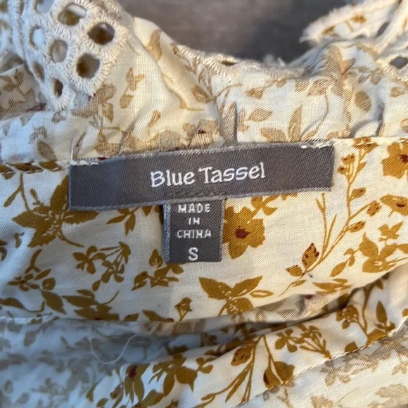 Anthropologie Trina Bow Blouse Floral Print Tie Back Yellow Beige Red Size Small - Picture 7 of 7